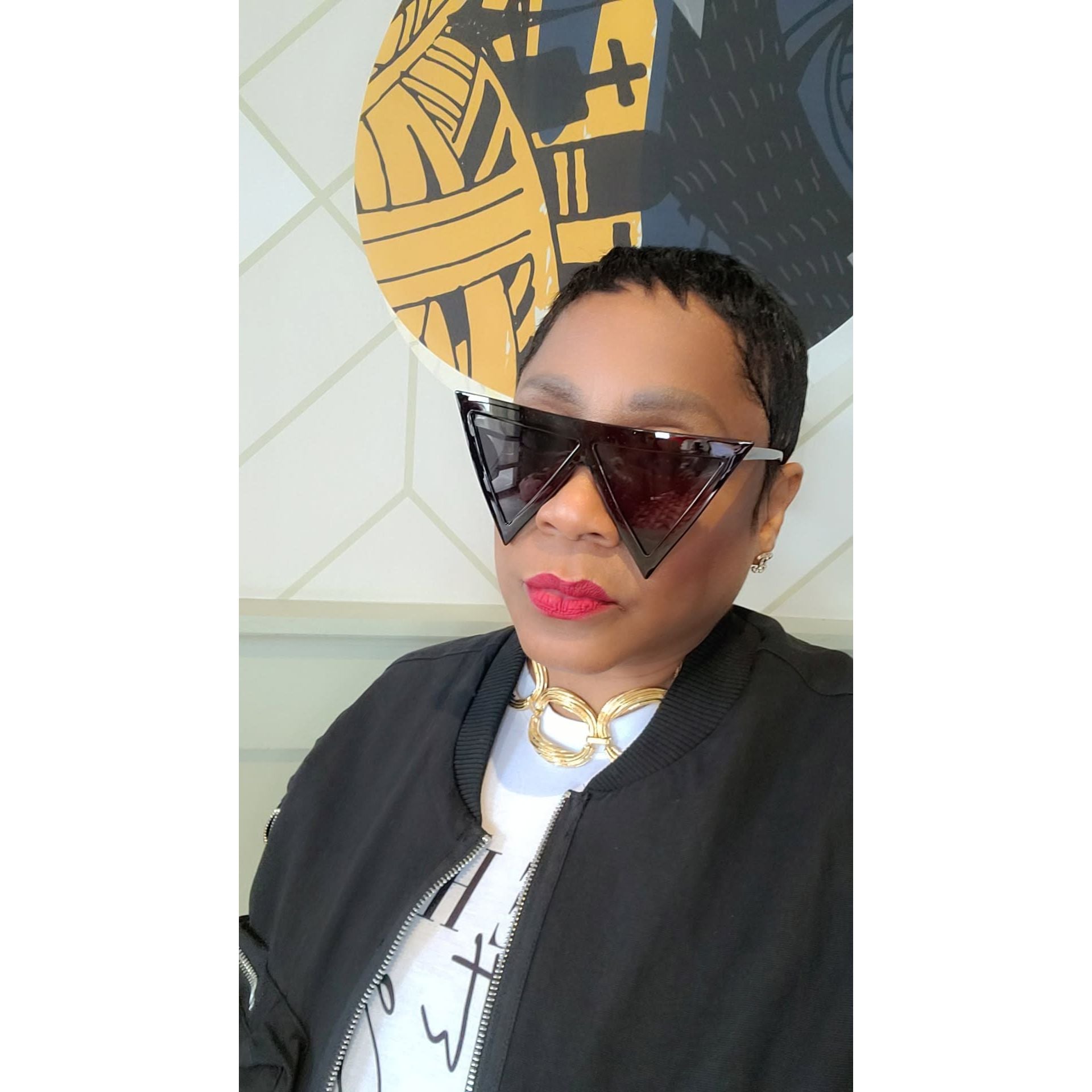 Pointed Sunglaaes