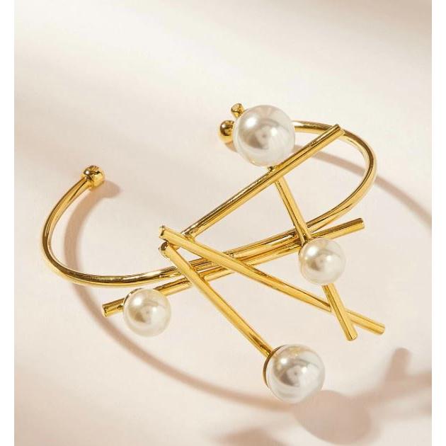 Pearl Bar Cuff